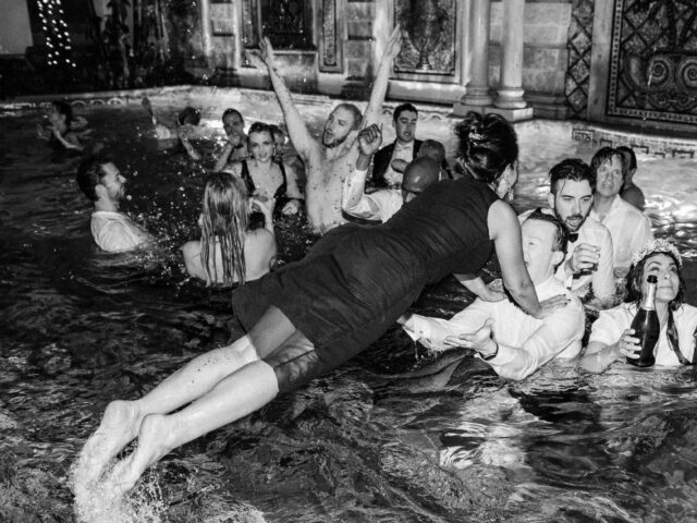 swimming_pool_versace_mansion_miami_wedding